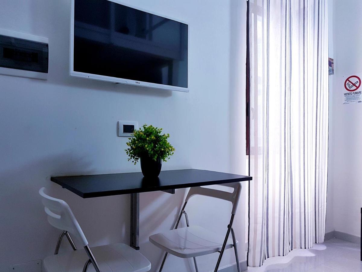 Room N.23 Tarente Buitenkant foto